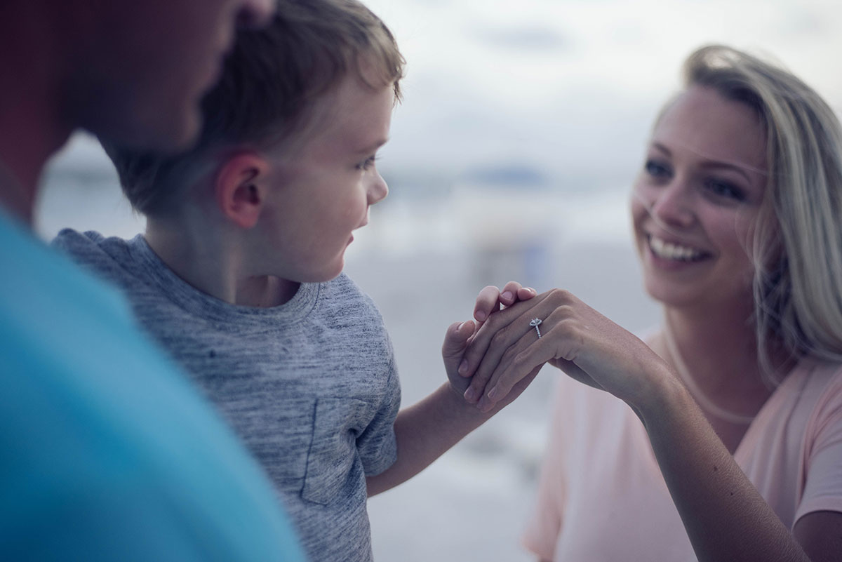 happiness-family.jpg happiness-family.jpg